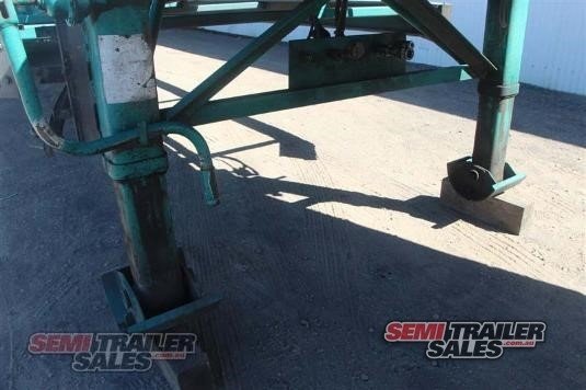 BARKER SKEL TRAILER