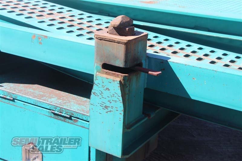 BARKER SKEL TRAILER