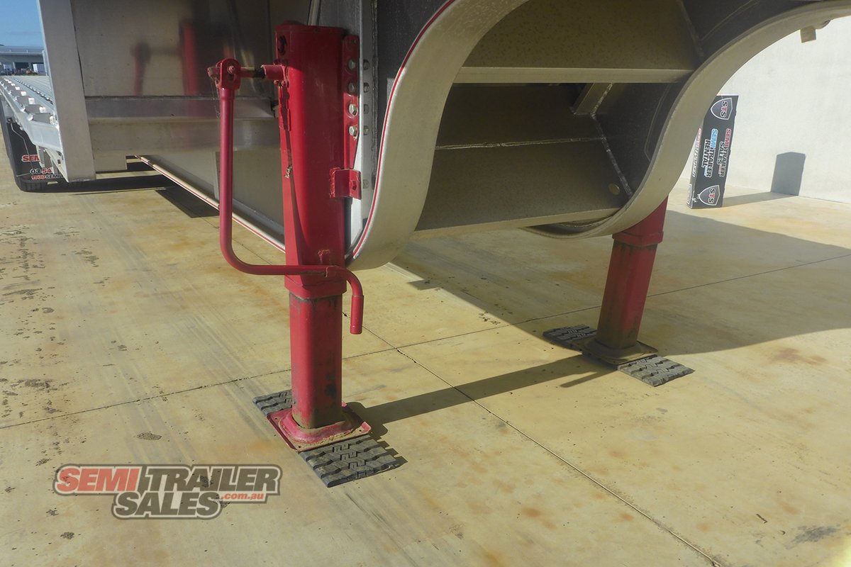 EAST DROP DECK TRAILER