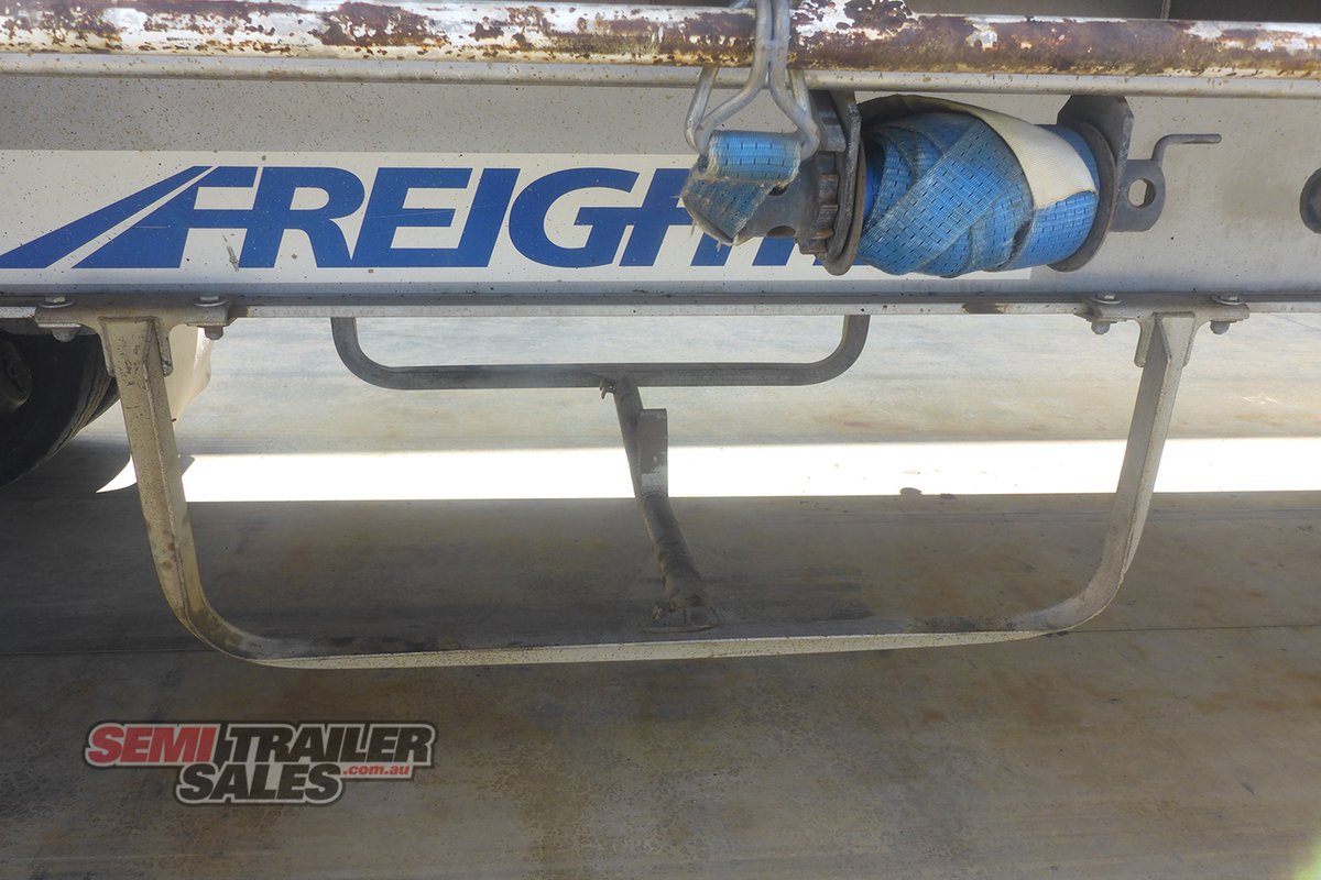 FREIGHTER CURTAINSIDER TRAILER