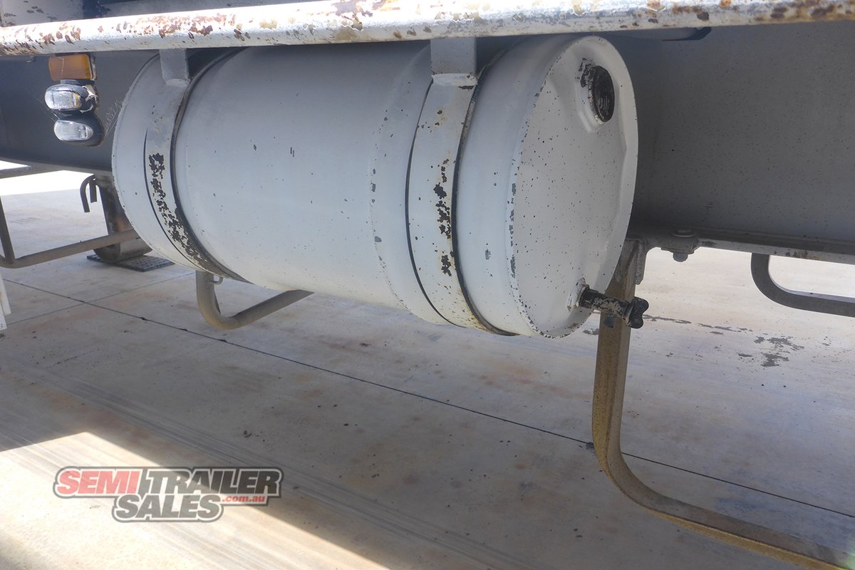 FREIGHTER CURTAINSIDER TRAILER
