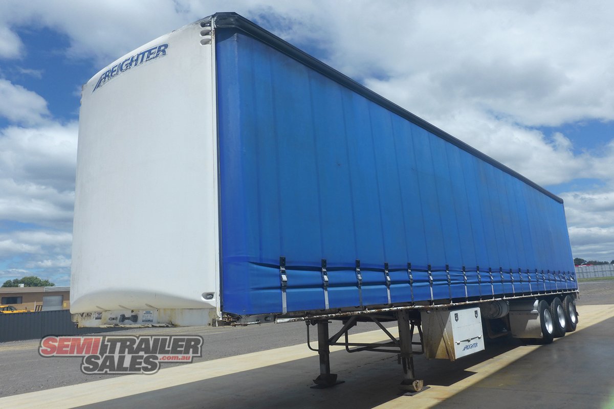FREIGHTER CURTAINSIDER TRAILER