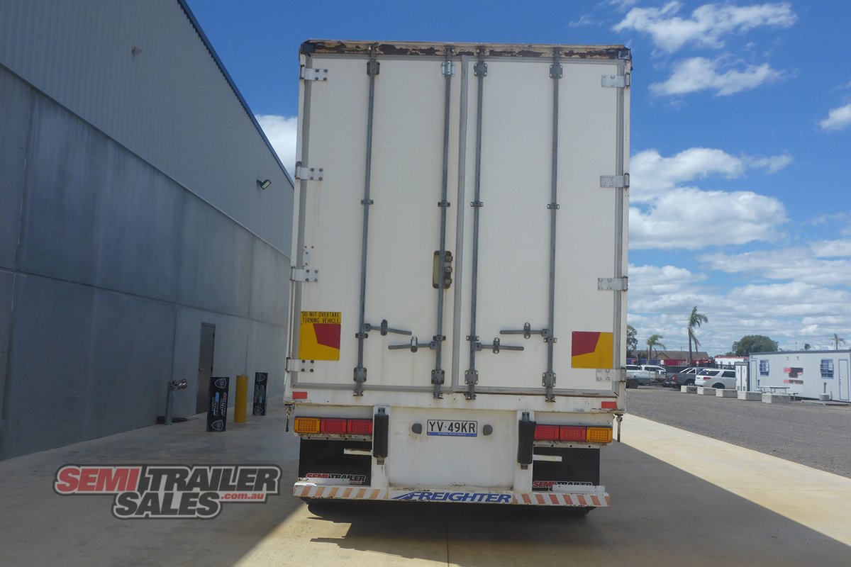 FREIGHTER CURTAINSIDER TRAILER