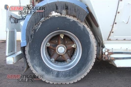 AIR RIDE TANKER TRAILER