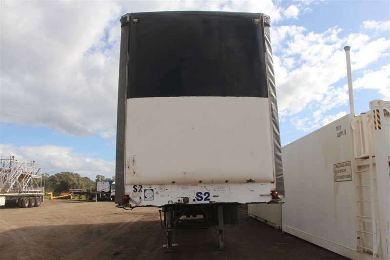 MAXITRANS CURTAINSIDER TRAILER