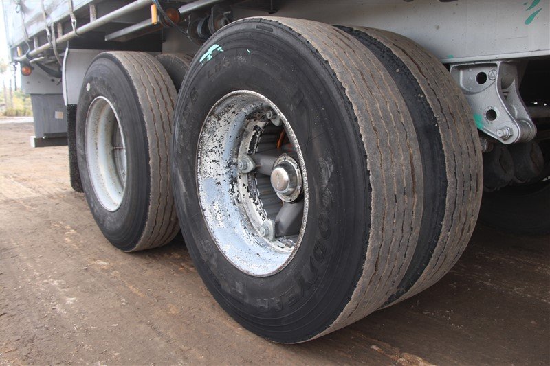 MAXITRANS CURTAINSIDER TRAILER