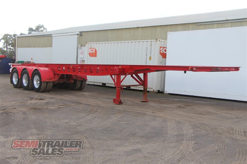 2004 MAXITRANS SEMI 40FT ULTRA LITE SKEL TRAILER 