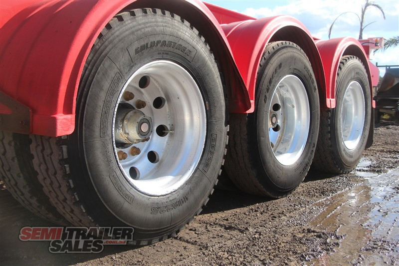 2004 MAXITRANS SEMI 40FT ULTRA LITE SKEL TRAILER 