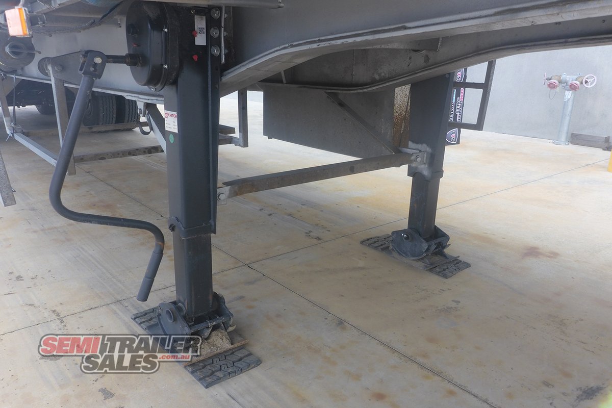 VAWDREY FLAT TOP TRAILER