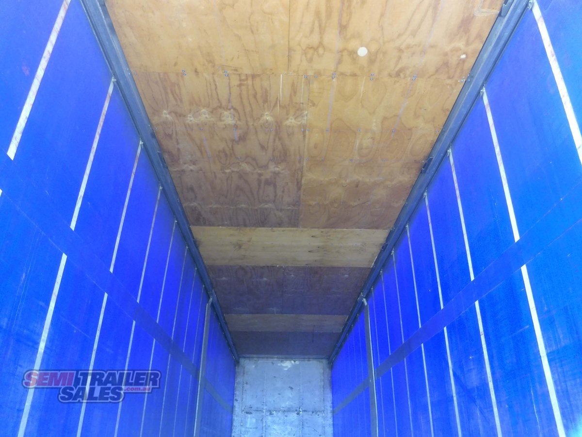 VAWDREY CURTAINSIDER TRAILER