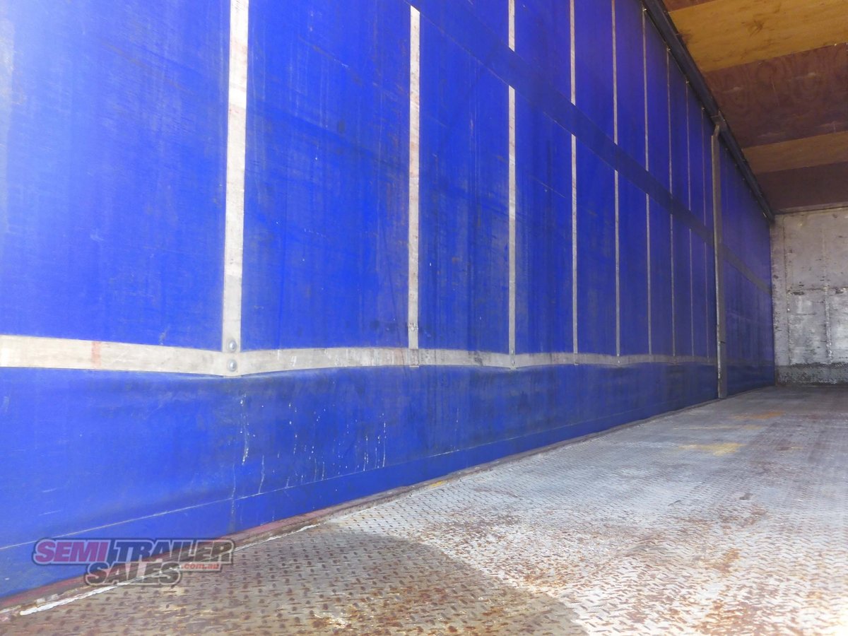VAWDREY CURTAINSIDER TRAILER