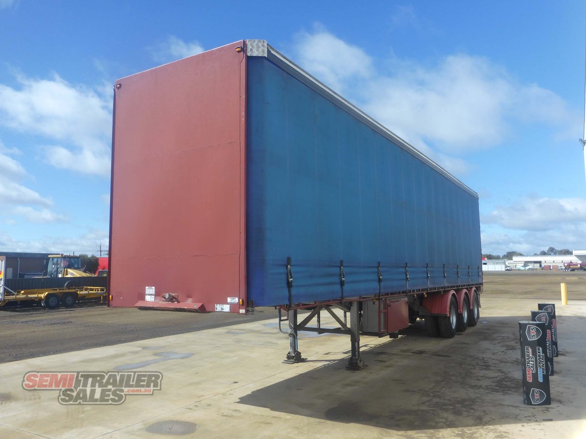 VAWDREY CURTAINSIDER TRAILER