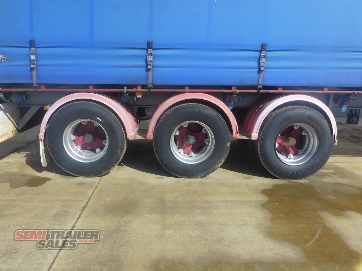 VAWDREY CURTAINSIDER TRAILER