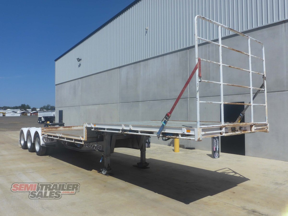 MAXITRANS DROP DECK TRAILER