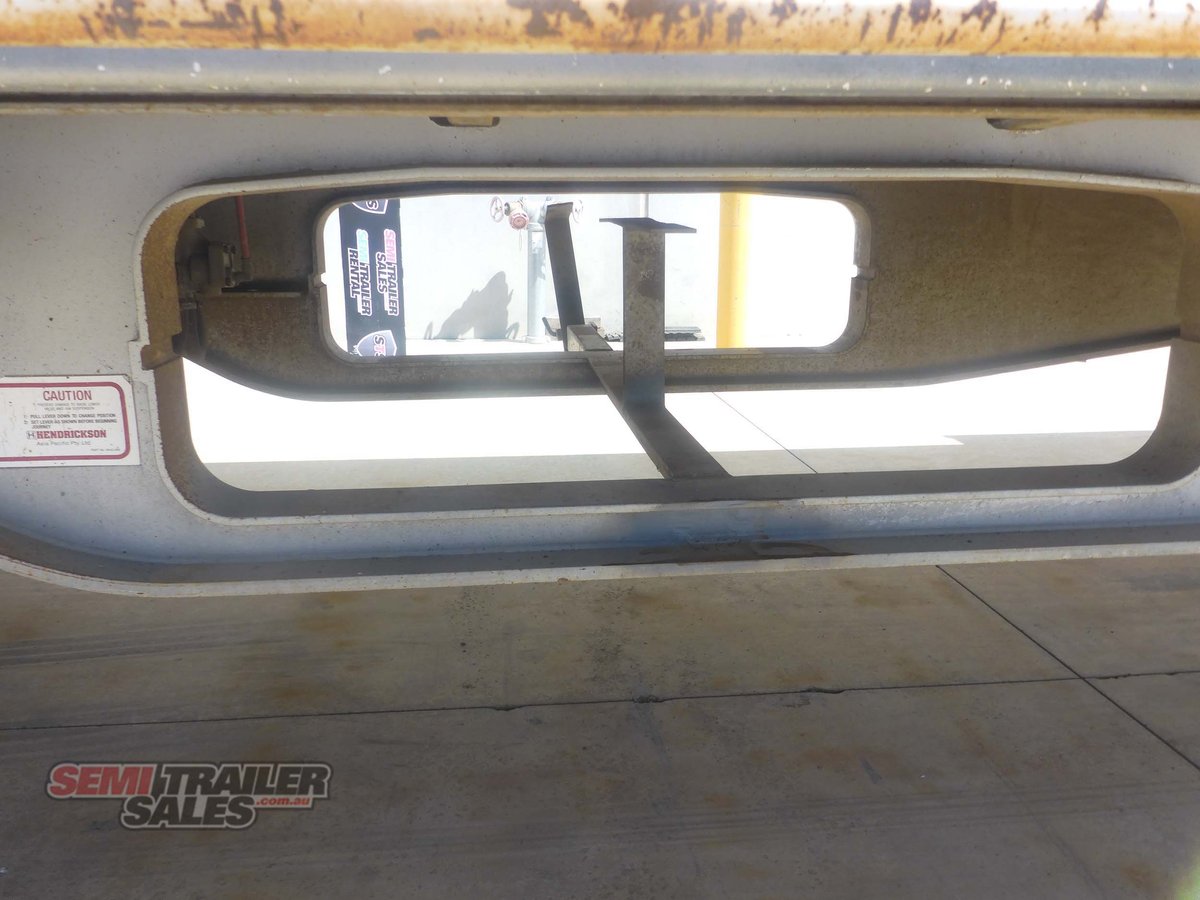 MAXITRANS DROP DECK TRAILER