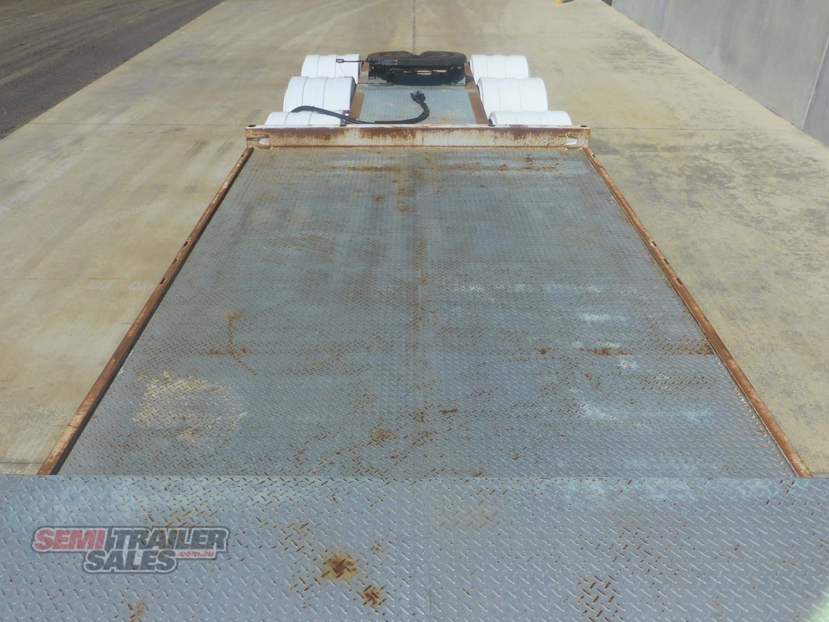 MAXITRANS DROP DECK TRAILER