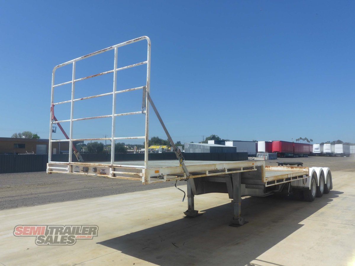 MAXITRANS DROP DECK TRAILER