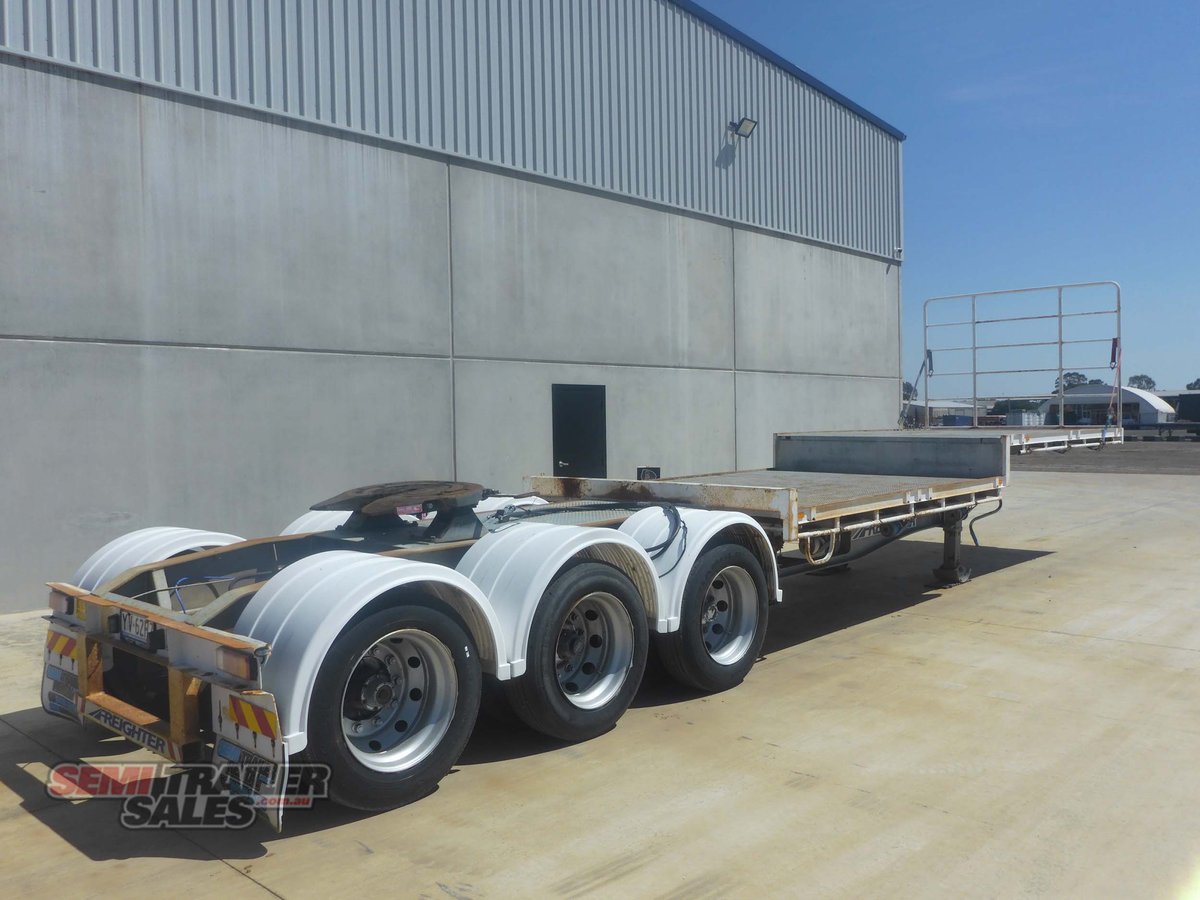 MAXITRANS DROP DECK TRAILER