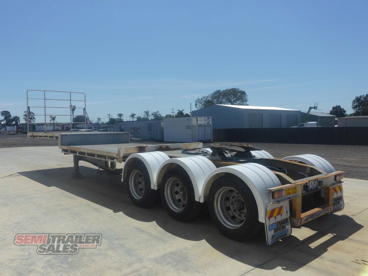 MAXITRANS DROP DECK TRAILER