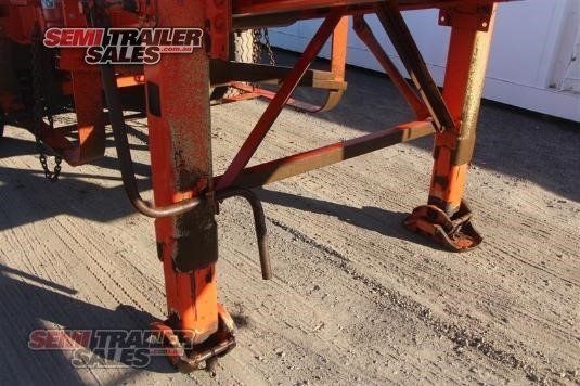 BARKER SKEL TRAILER