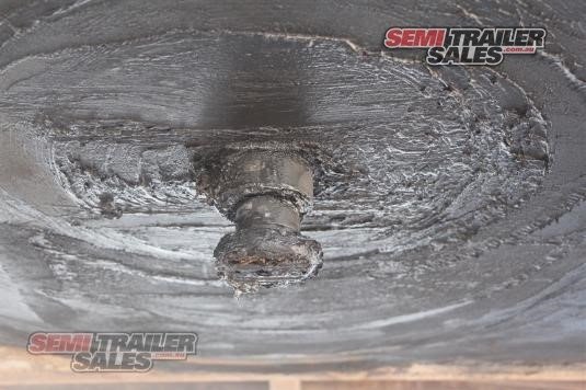 HAULMARK FLAT TOP TRAILER