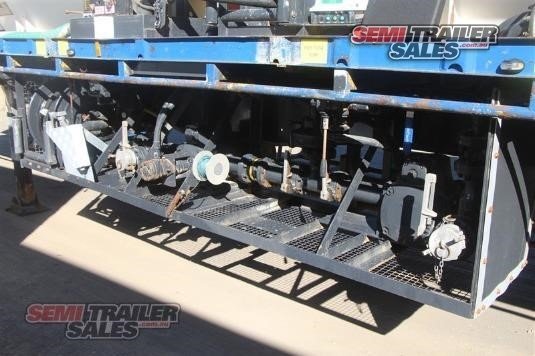 HAULMARK FLAT TOP TRAILER