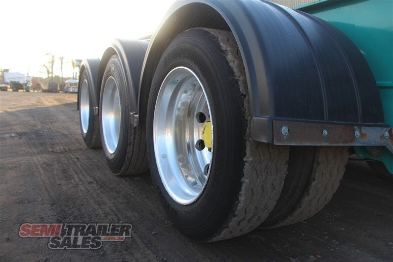 2007 KRUEGER SEMI 40FT ULTRA LITE SKEL TRAILER 