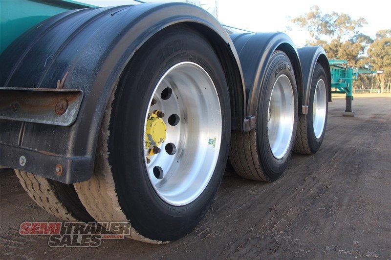 2007 KRUEGER SEMI 40FT ULTRA LITE SKEL TRAILER 