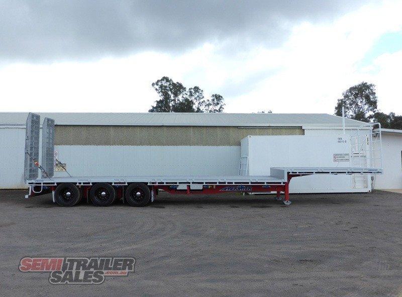 MAXITRANS DROP DECK TRAILER