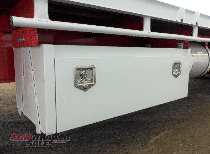 MAXITRANS DROP DECK TRAILER