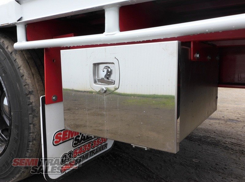MAXITRANS DROP DECK TRAILER