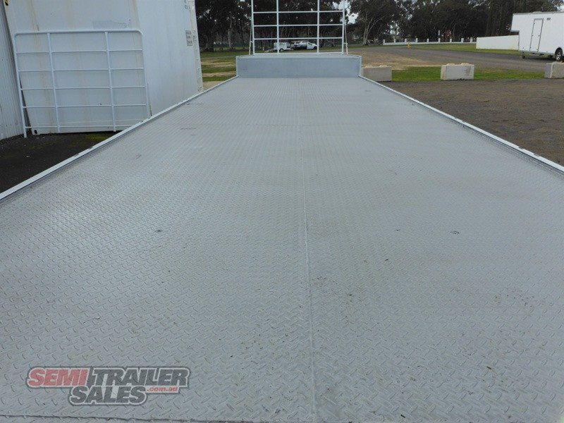 MAXITRANS DROP DECK TRAILER