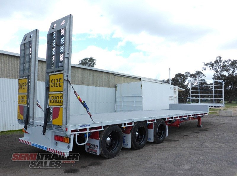 MAXITRANS DROP DECK TRAILER