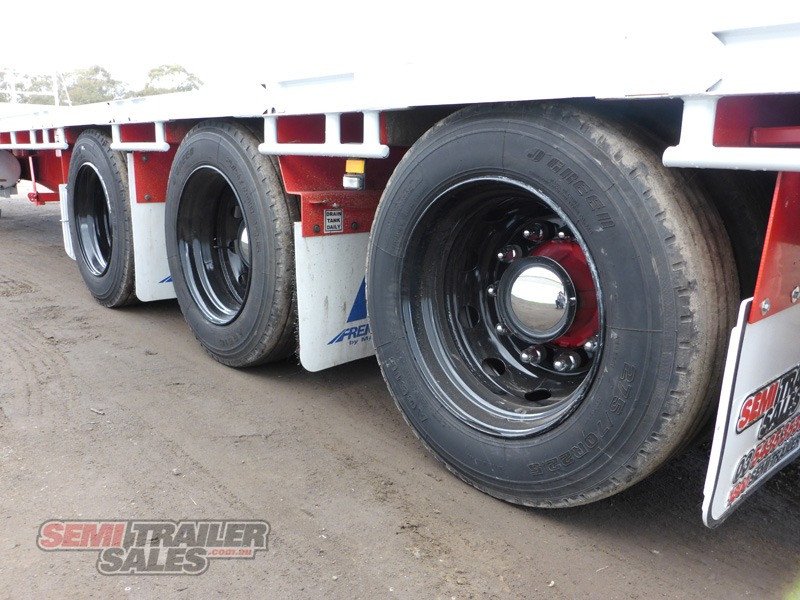MAXITRANS DROP DECK TRAILER