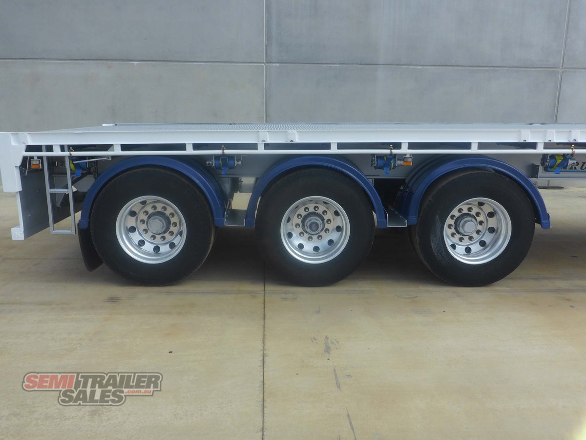 KRUEGER CURTAINSIDER TRAILER