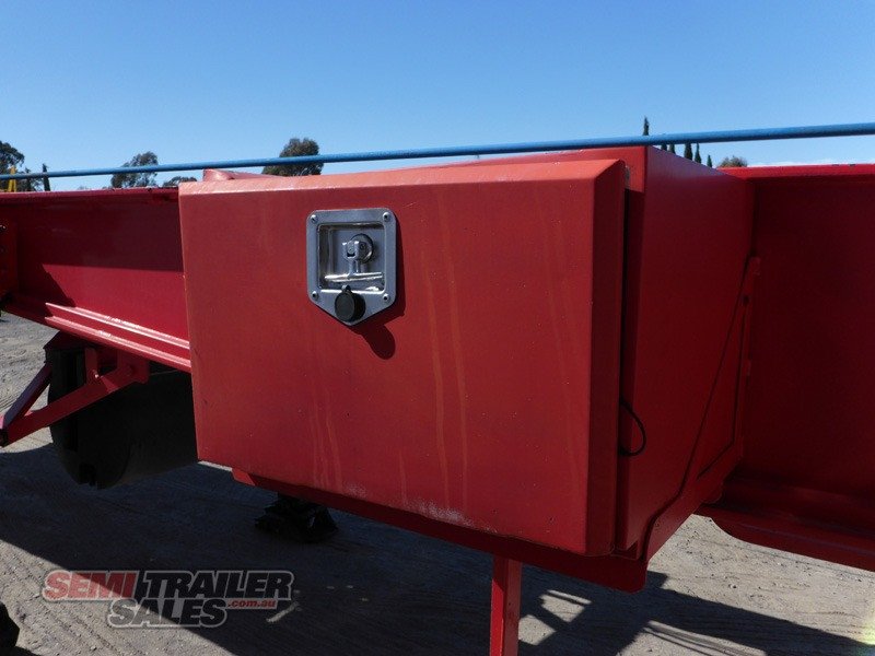 2009 MAXITRANS SEMI 40FT SET SKEL TRAILER WITH GEN SET