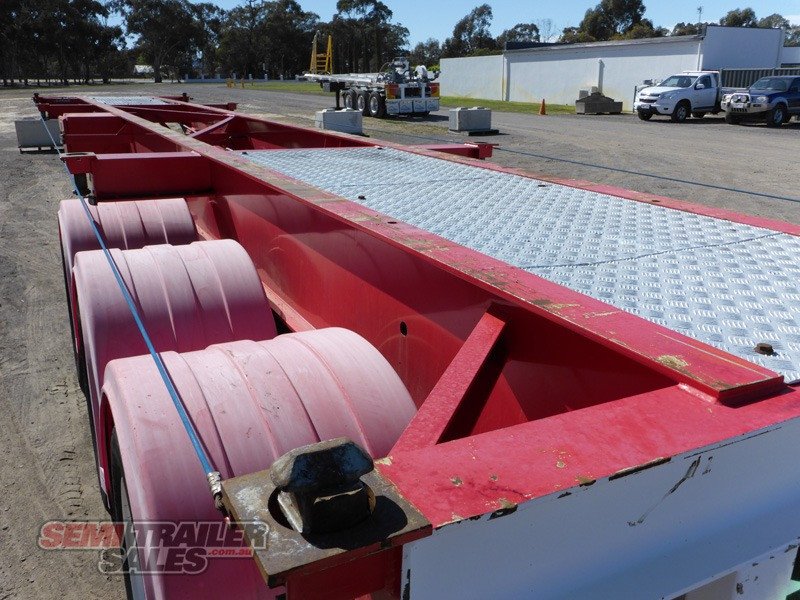2009 MAXITRANS SEMI 40FT SET SKEL TRAILER WITH GEN SET
