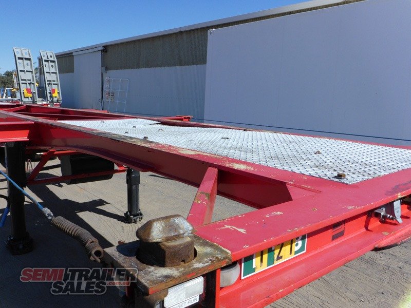 2009 MAXITRANS SEMI 40FT SET SKEL TRAILER WITH GEN SET