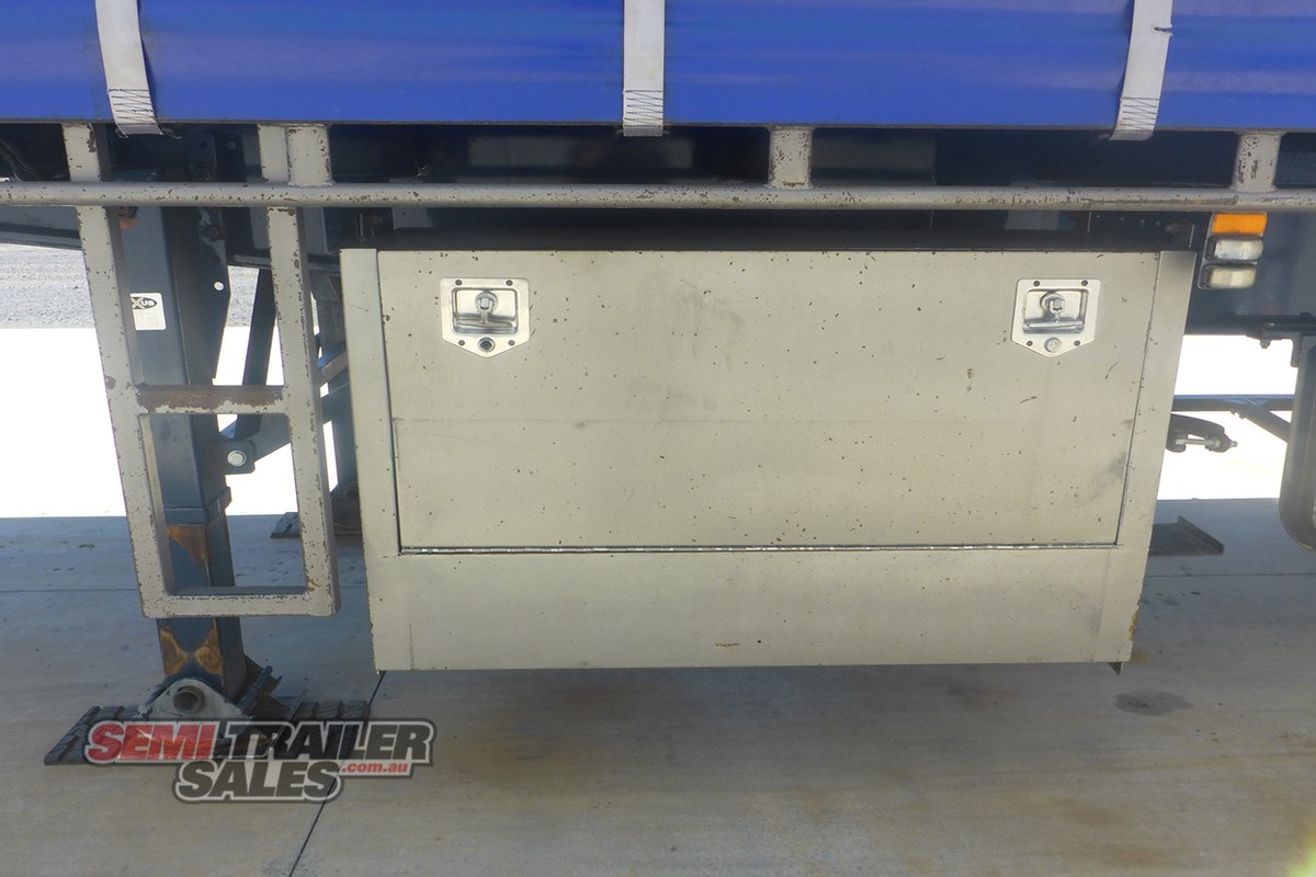 MAXITRANS CURTAINSIDER TRAILER