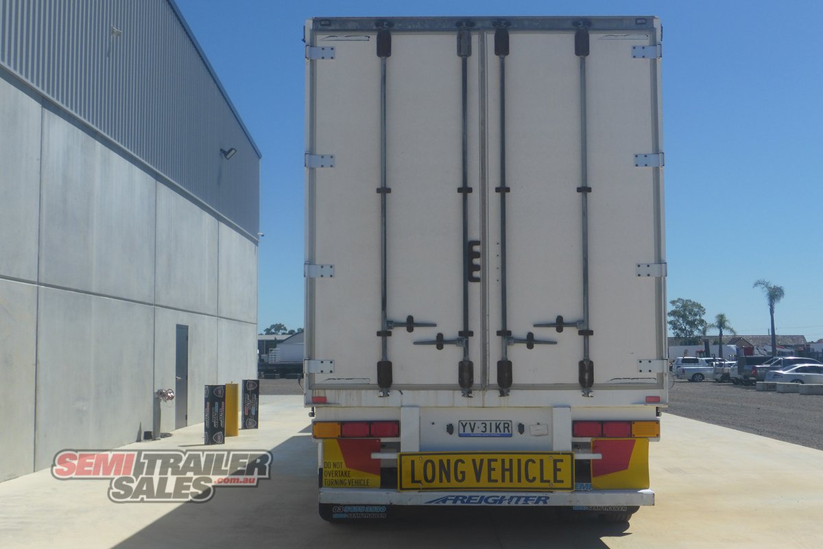 MAXITRANS CURTAINSIDER TRAILER