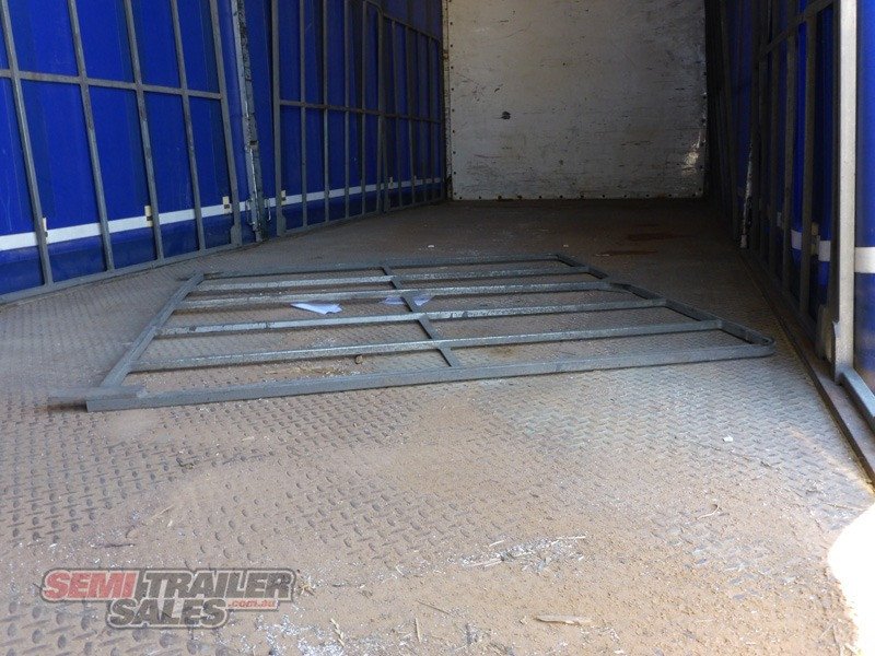 VAWDREY CURTAINSIDER TRAILER