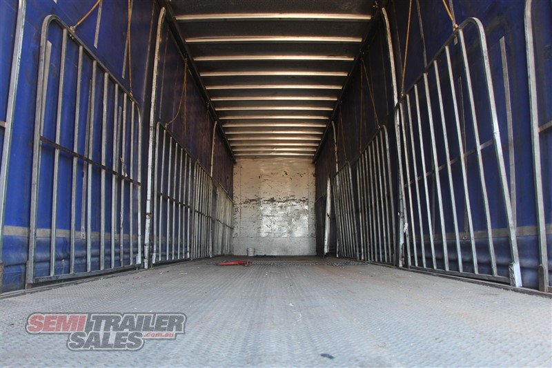 VAWDREY CURTAINSIDER TRAILER