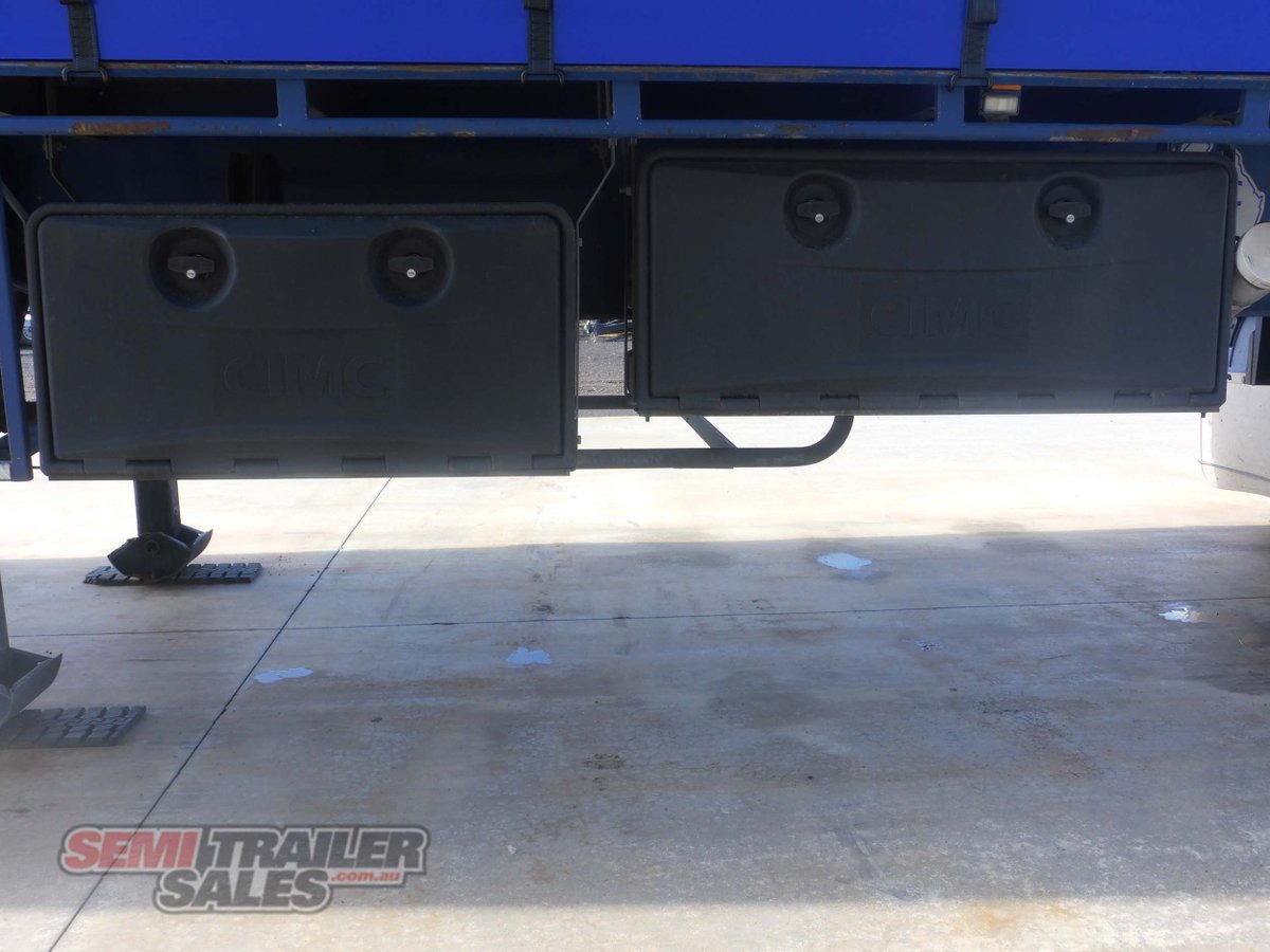 CIMC CURTAINSIDER TRAILER