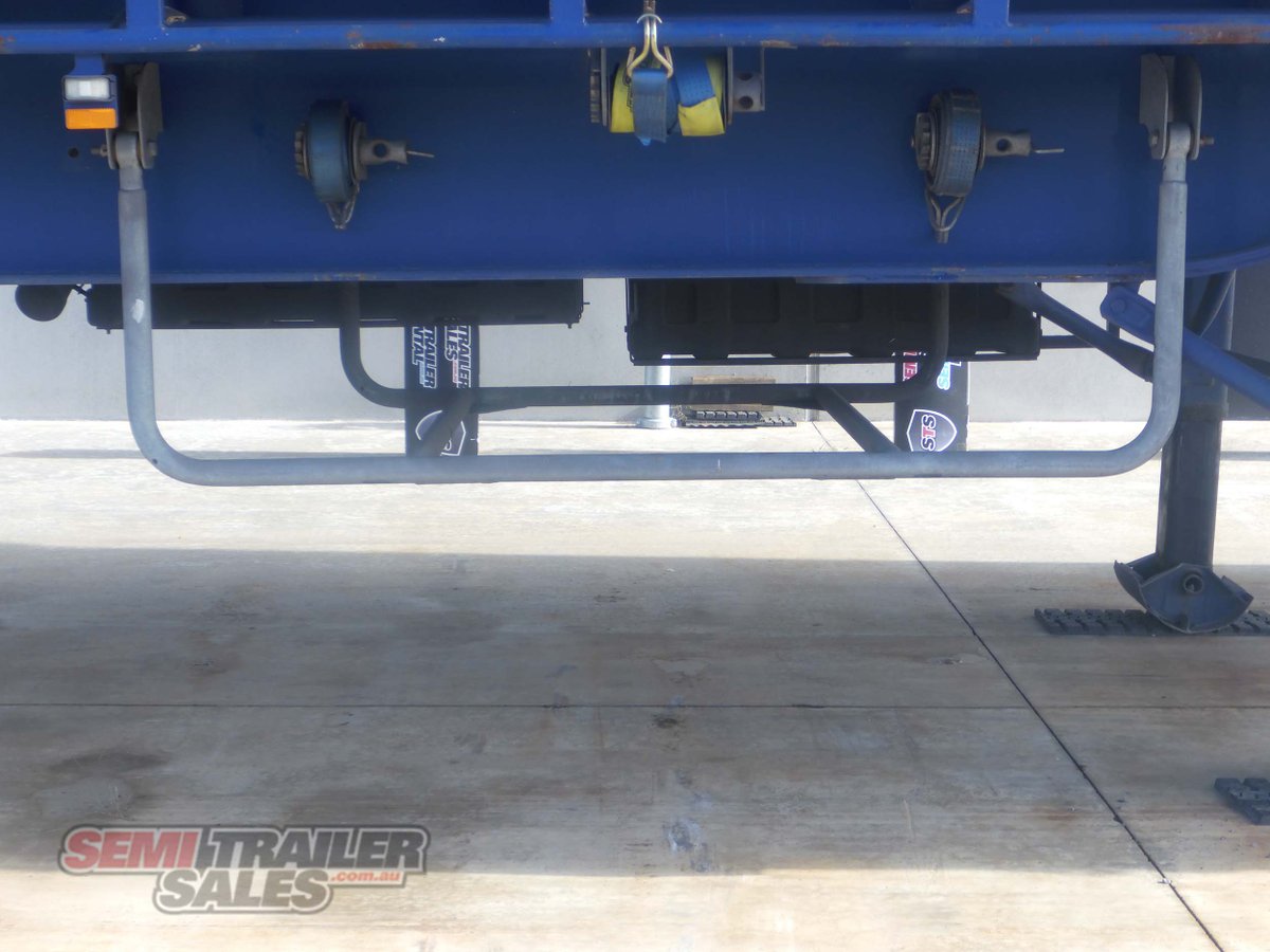 CIMC CURTAINSIDER TRAILER