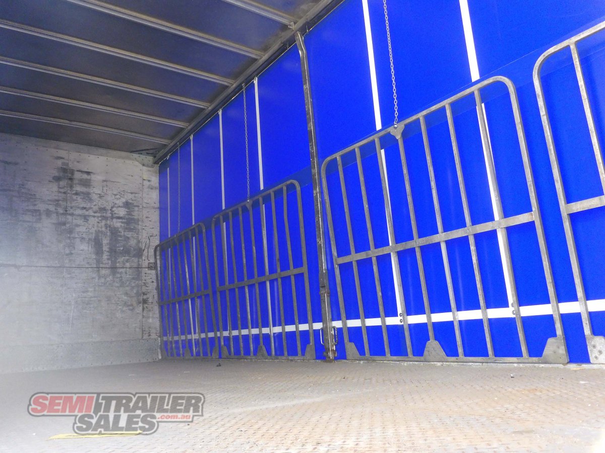 CIMC CURTAINSIDER TRAILER