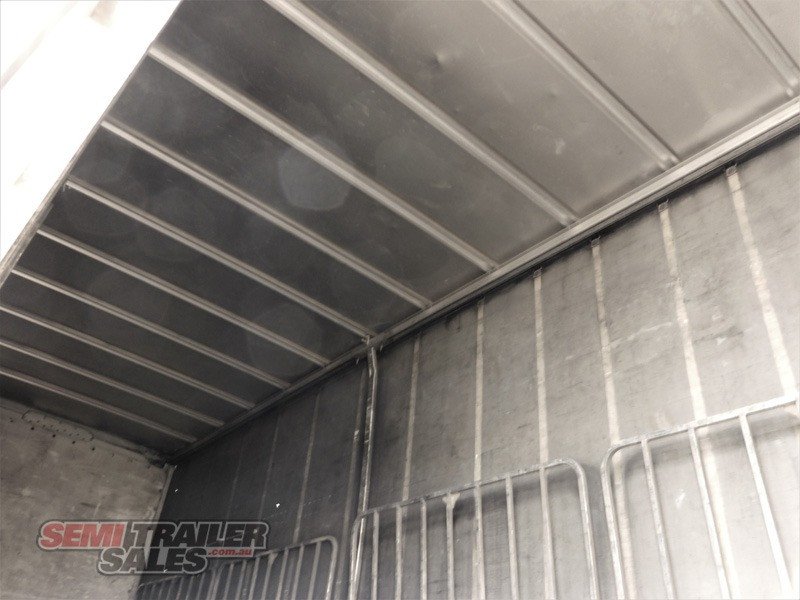 CIMC CURTAINSIDER TRAILER
