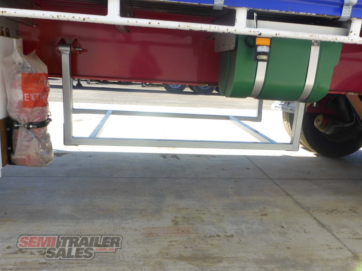 MAXITRANS CURTAINSIDER TRAILER
