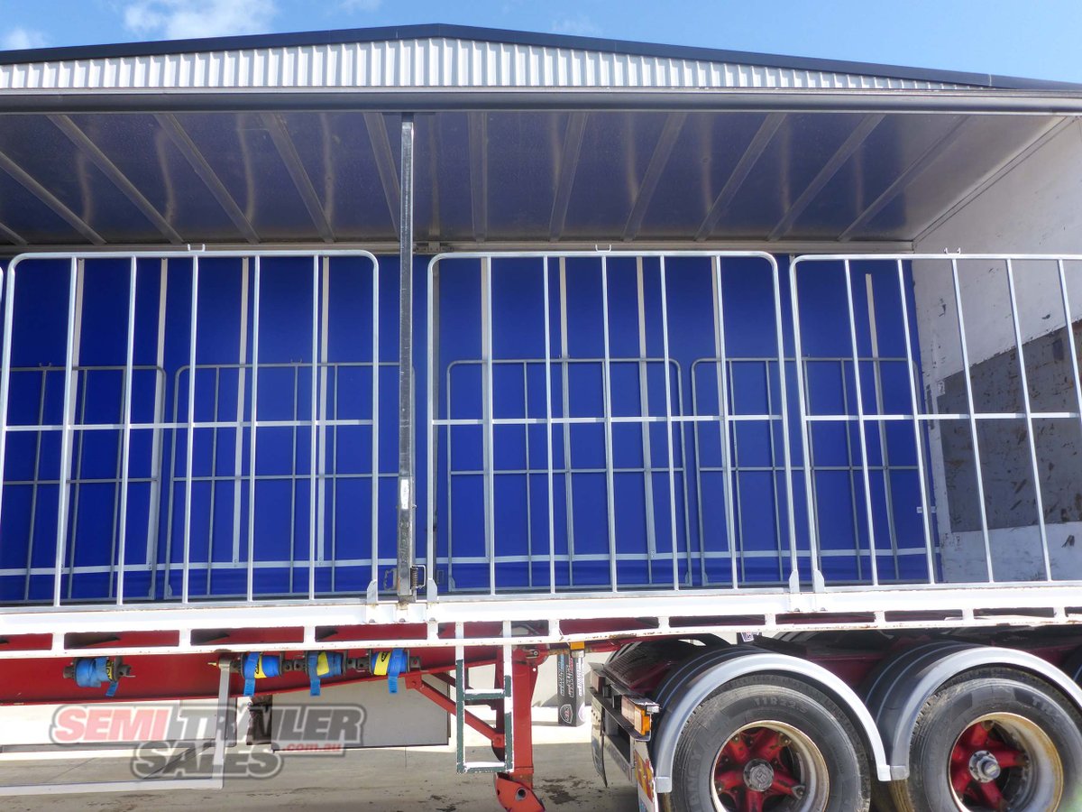 MAXITRANS CURTAINSIDER TRAILER