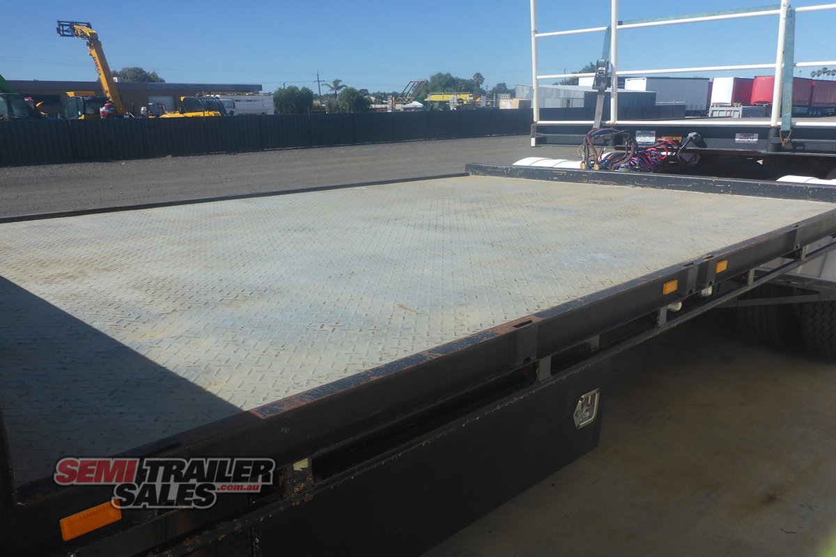 KRUEGER DROP DECK TRAILER