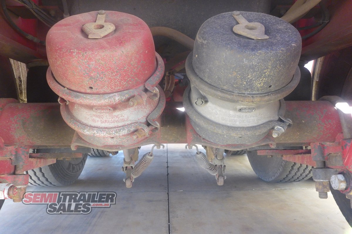KRUEGER DROP DECK TRAILER